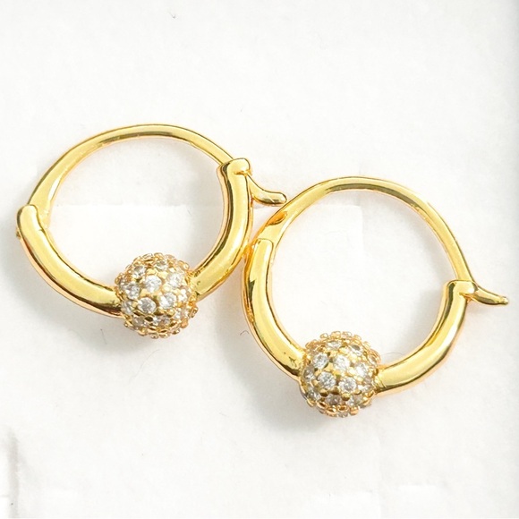 NWOT Sterling silver 18k yellow gold plated hoop earrings - Picture 9 of 11